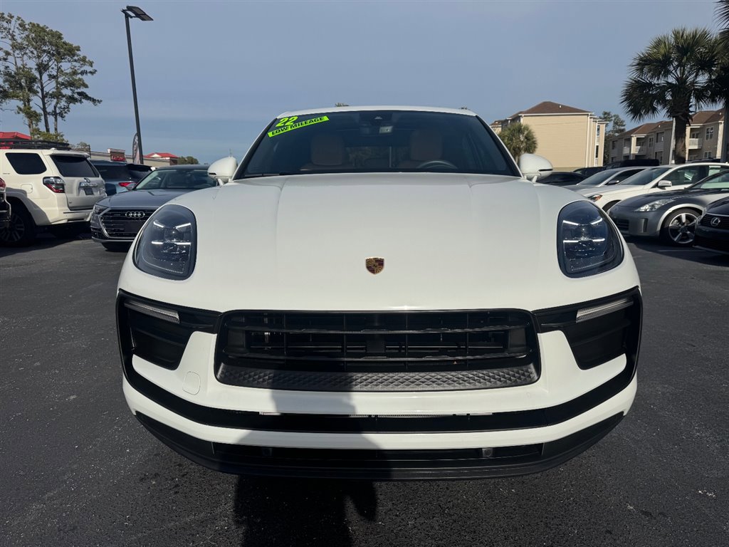 Used 2022 Porsche Macan image 2