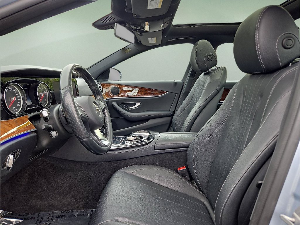Used 2017 Mercedes-Benz E 300 4MATIC image 13