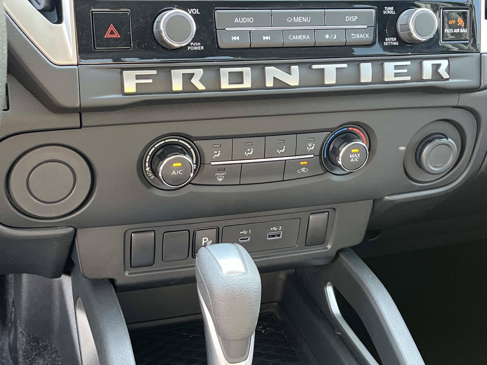 Used 2025 Nissan Frontier SV RWD image 31