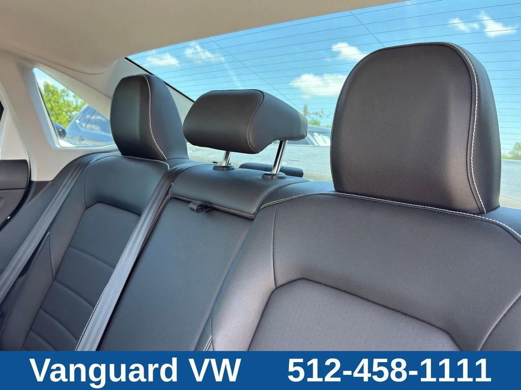 Used 2024 Volkswagen Jetta SE w/ Panoramic Sunroof Package FWD image 28