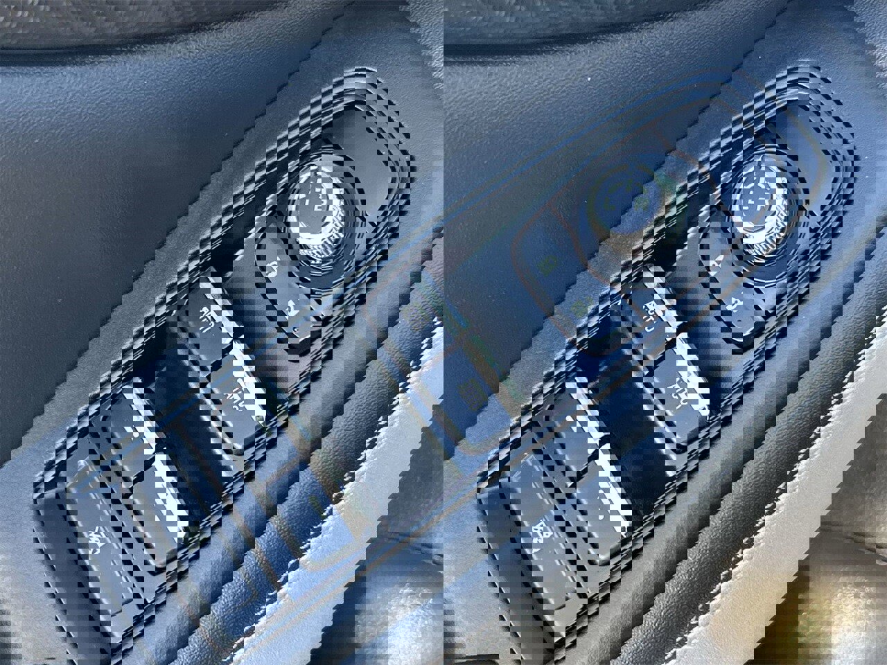 Certified 2023 Subaru Forester Limited image 18