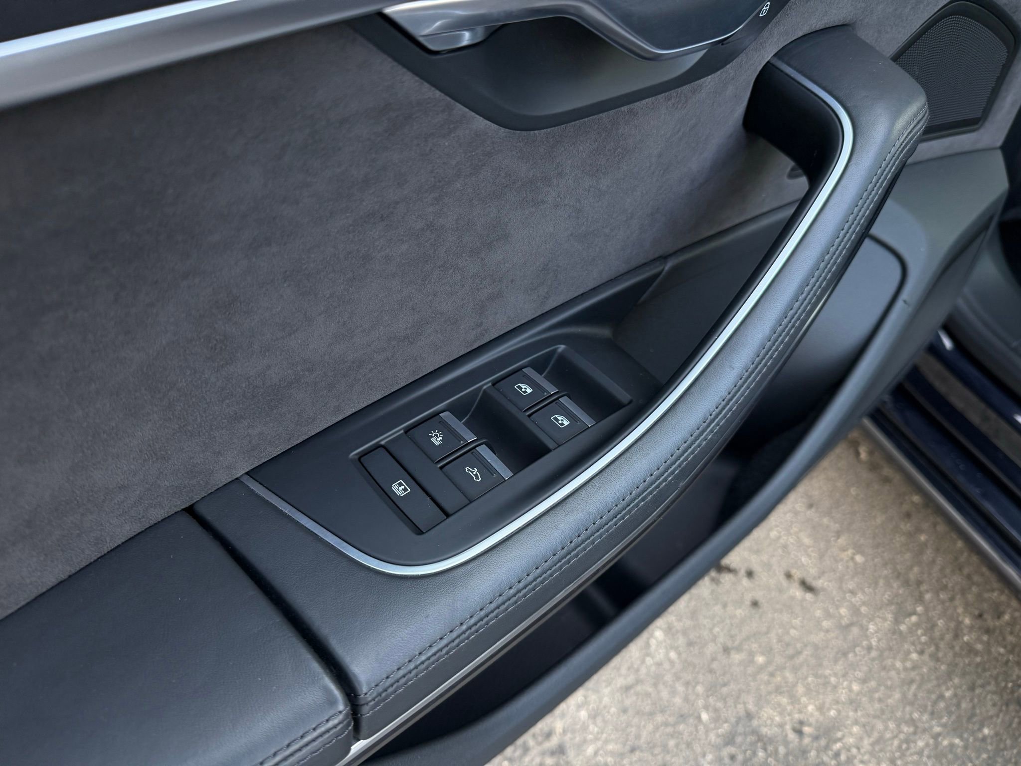 Used 2019 Audi A8 L 3.0T w/ Executive Package image 35