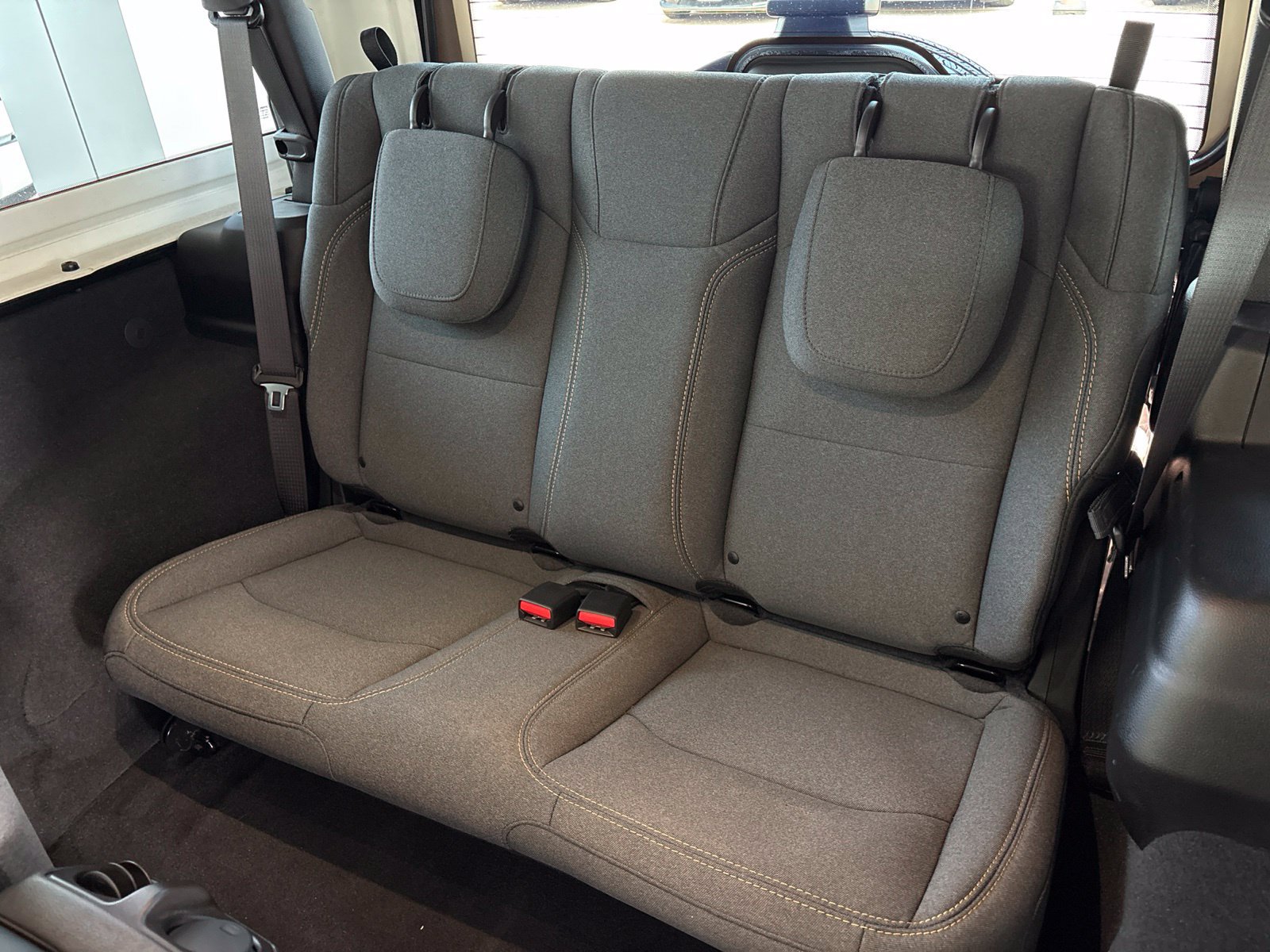 Used 2026 Jeep Wrangler Sport AWD/4WD image 15