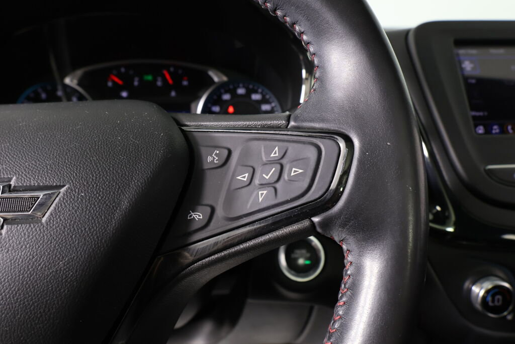 Used 2022 Chevrolet Equinox RS w/ LPO, Floor Liner Package image 35