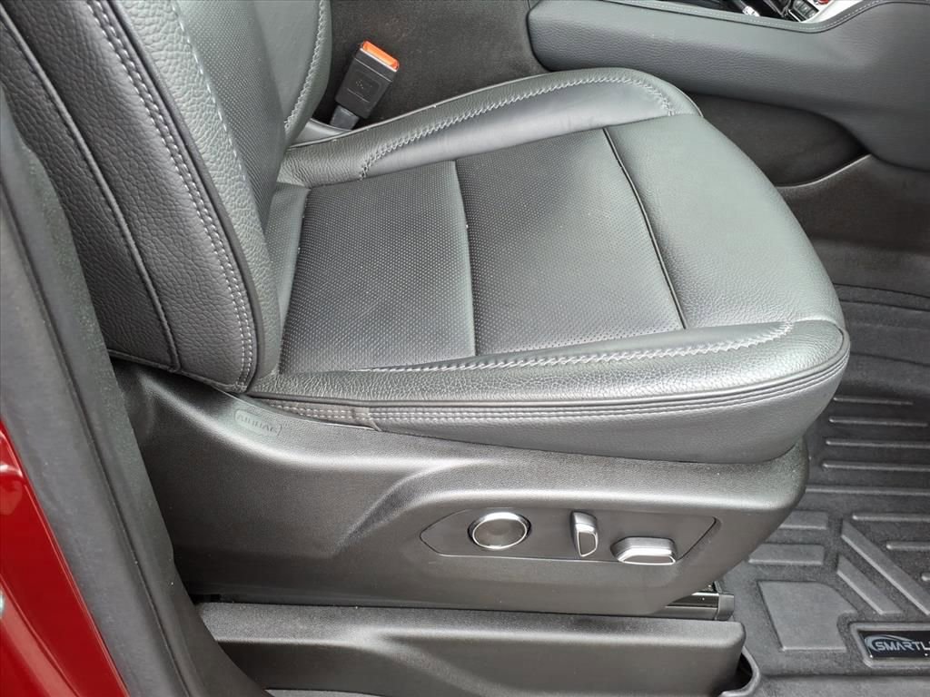 Used 2021 GMC Yukon Denali w/ Denali Premium Package image 20