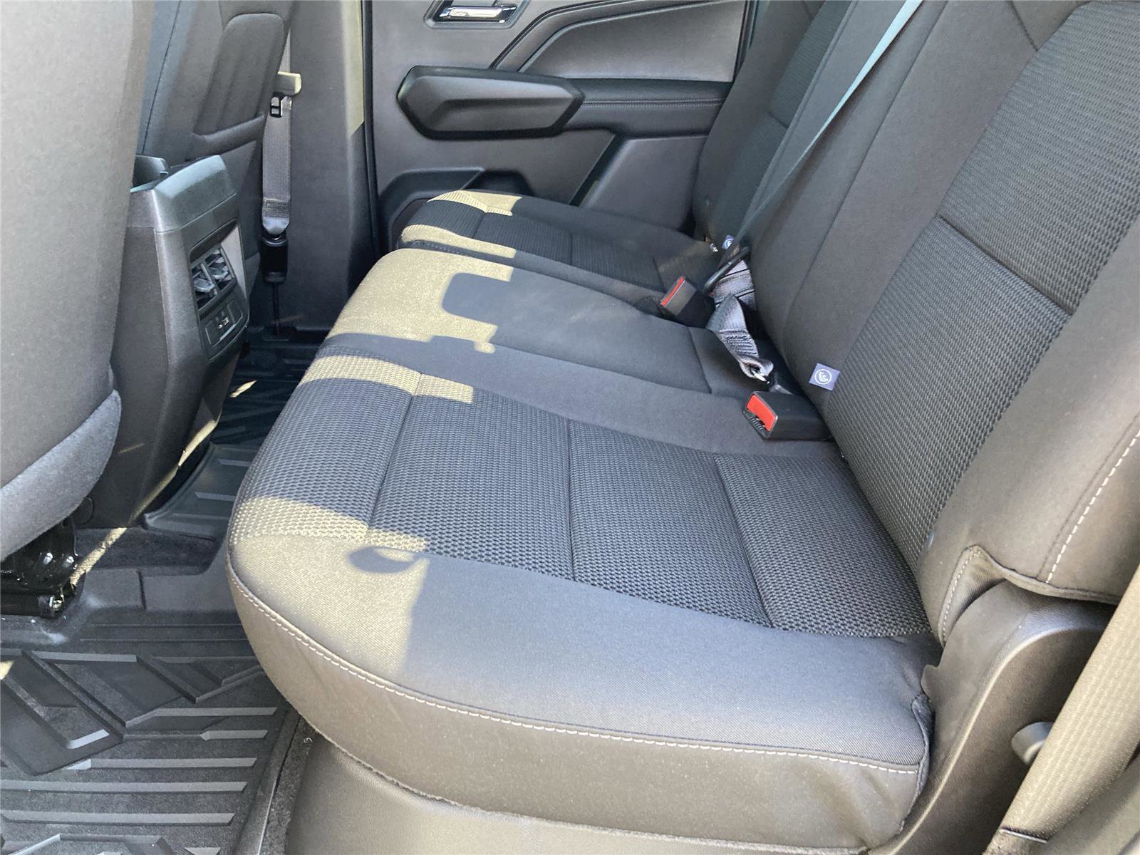 New 2026 GMC Canyon Elevation w/ Convenience Package image 19