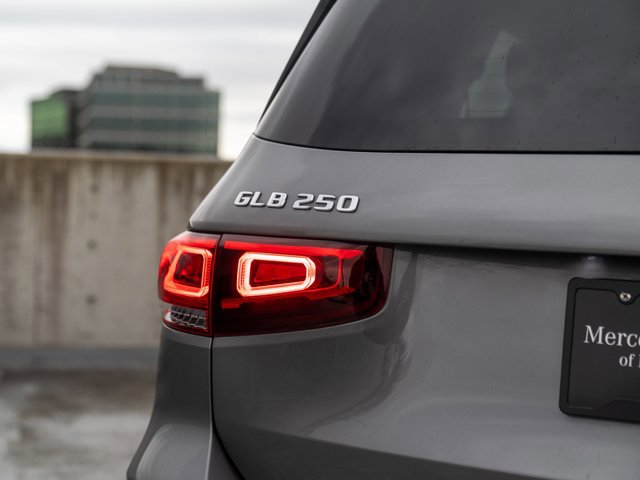 Certified 2023 Mercedes-Benz GLB 250 4MATIC image 16