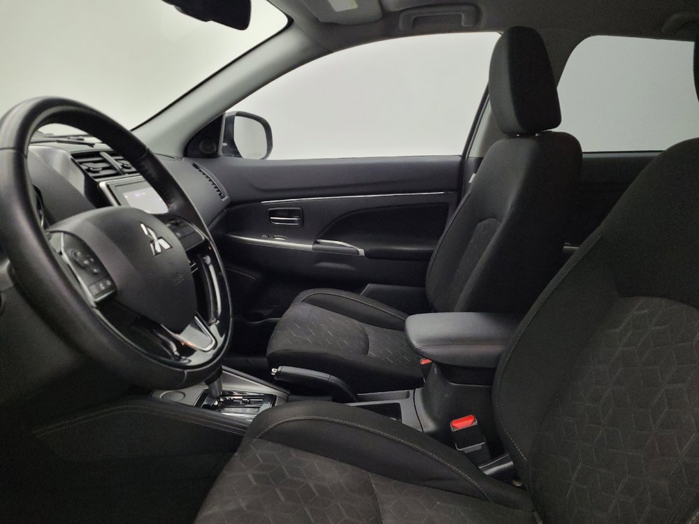 Used 2020 Mitsubishi Outlander Sport SE FWD image 17