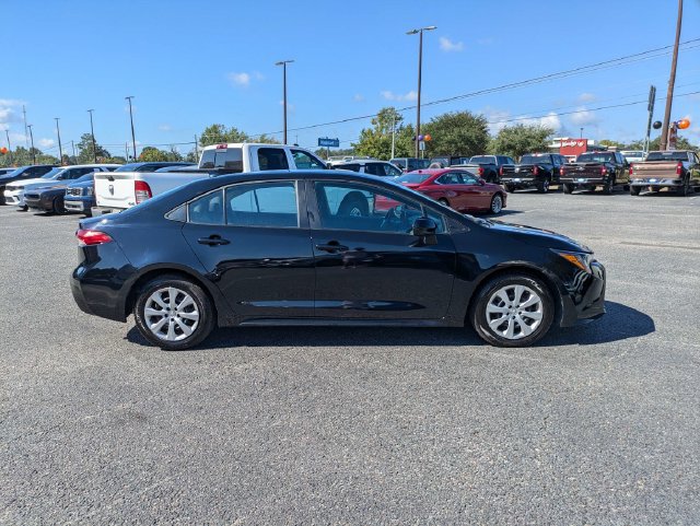 Used 2024 Toyota Corolla LE FWD image 4