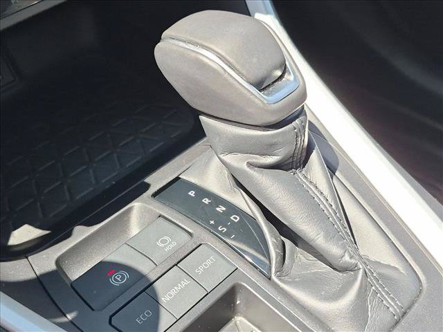 Used 2024 Toyota RAV4 XLE Premium FWD image 12