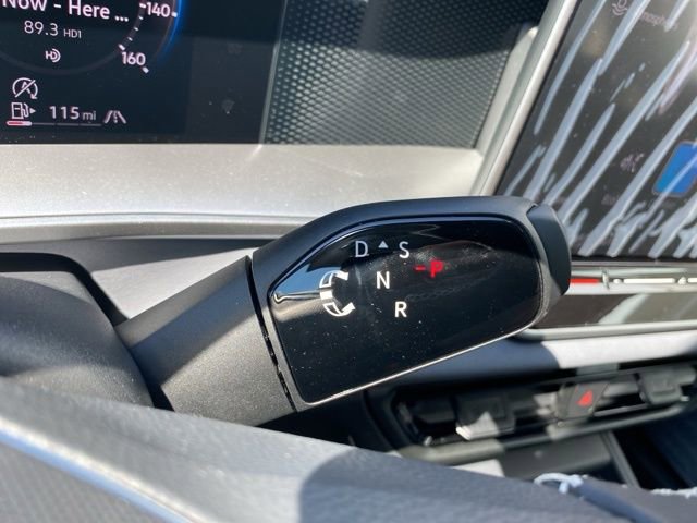 New 2025 Volkswagen Tiguan SE image 31