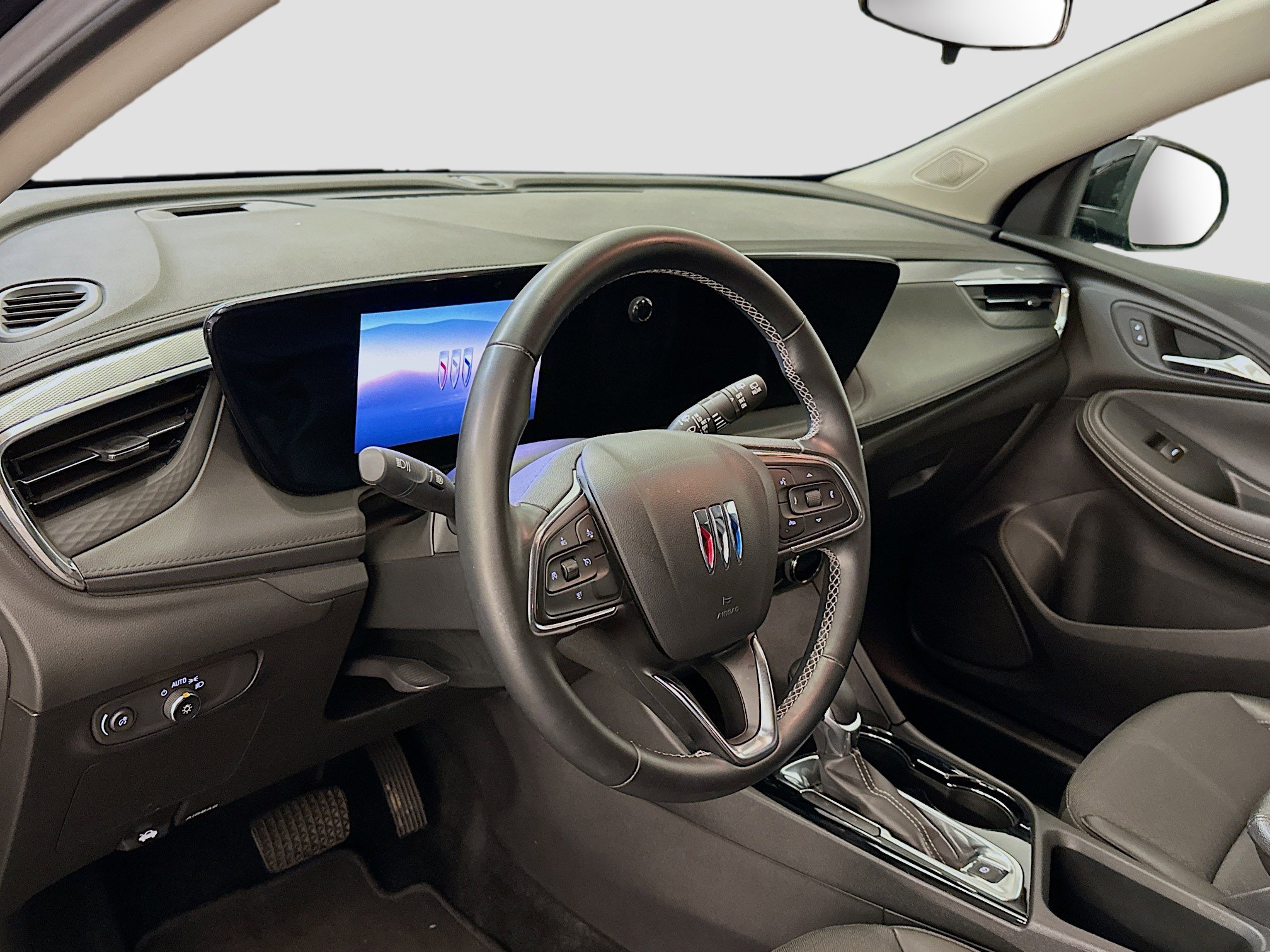 Used 2025 Buick Encore GX Preferred AWD/4WD image 18