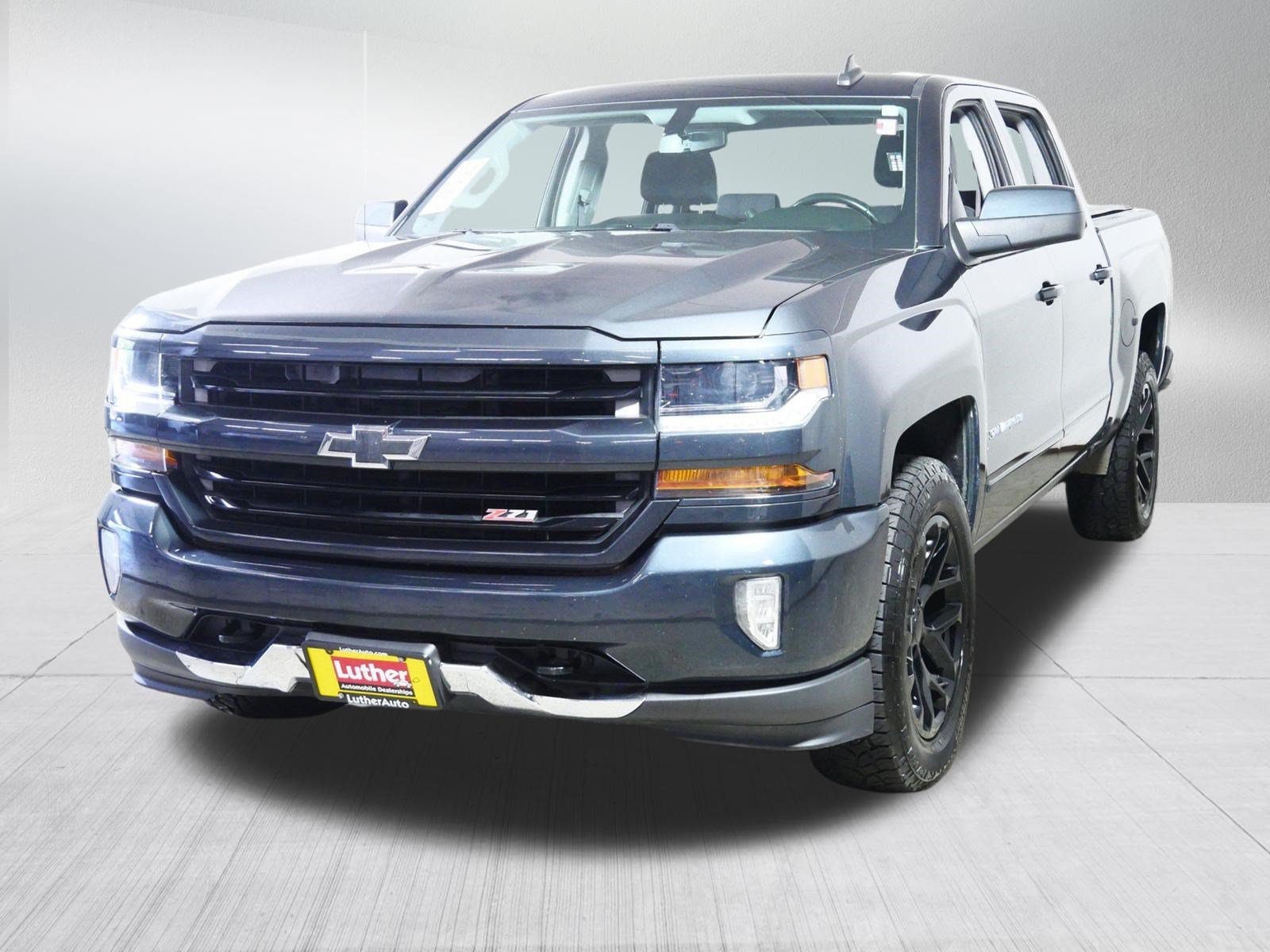 Used 2017 Chevrolet Silverado 1500 LT w/ All Star Edition AWD/4WD image 3