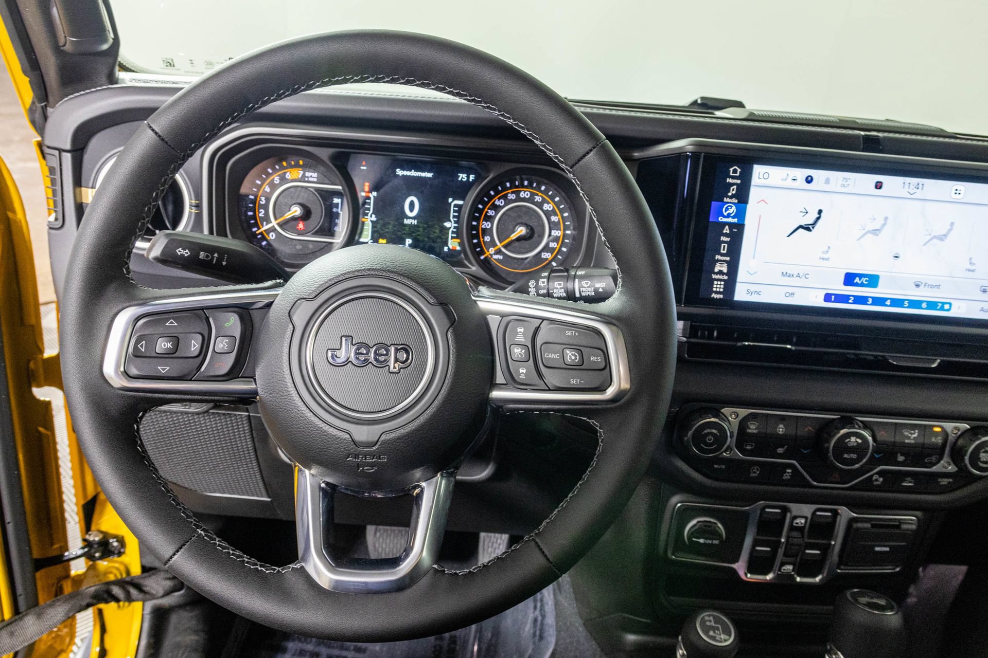 New 2026 Jeep Wrangler Unlimited Sahara AWD/4WD image 27