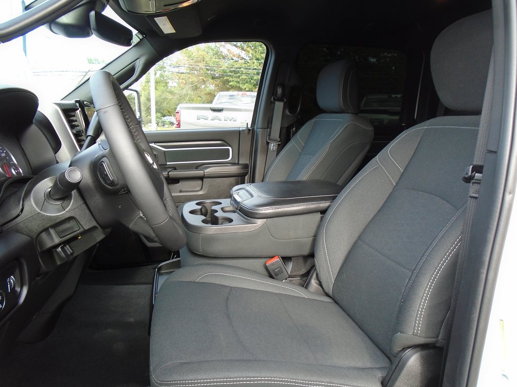 Used 2025 RAM 2500 Big Horn AWD/4WD image 6