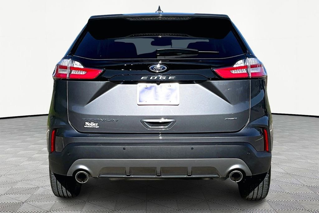 Certified 2023 Ford Edge Titanium w/ Cargo Accessory Package AWD/4WD image 4