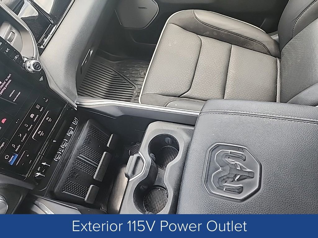 Used 2025 RAM 1500 Laramie AWD/4WD image 18