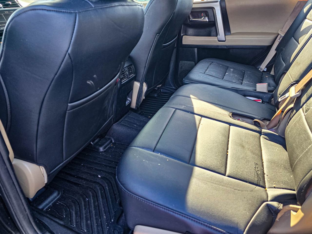 Used 2024 Toyota 4Runner SR5 AWD/4WD image 12
