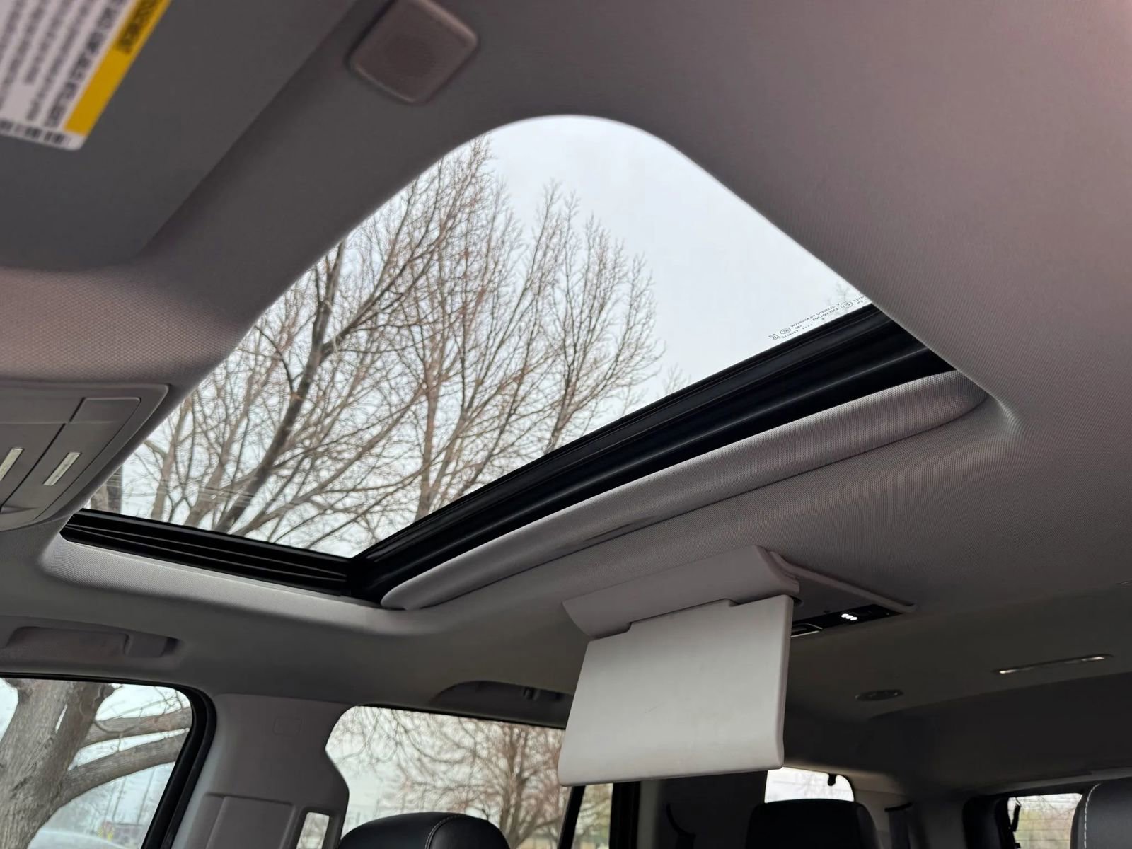 Used 2019 Chevrolet Tahoe LT w/ LT Signature Package image 30