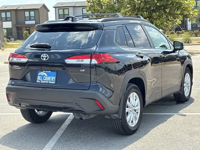 Used 2024 Toyota Corolla Cross LE FWD image 6