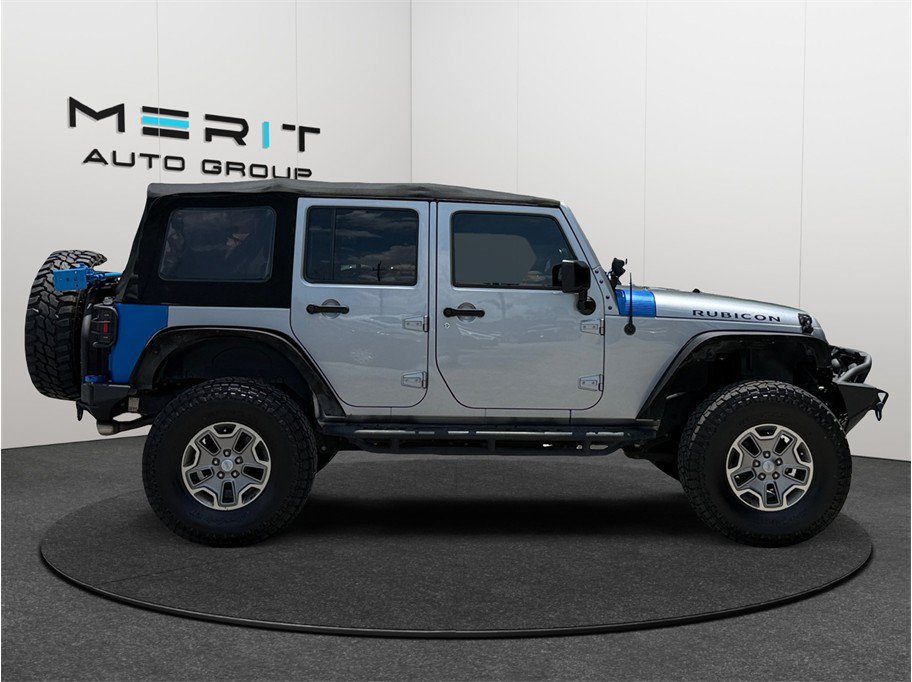 Used 2015 Jeep Wrangler Unlimited Rubicon w/ Connectivity Group AWD/4WD image 10