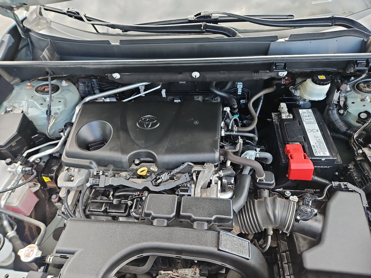 Used 2019 Toyota RAV4 XLE Premium image 40