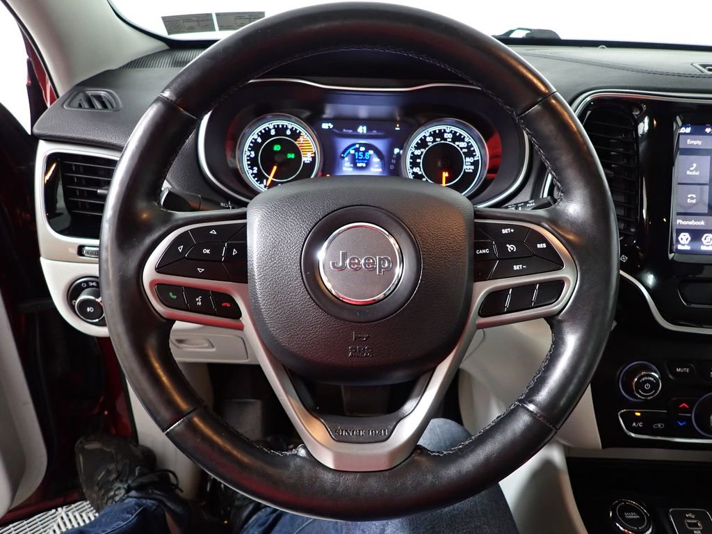 Used 2019 Jeep Cherokee Limited w/ Luxury Group image 32