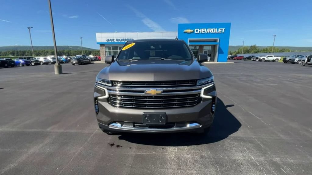 Used 2021 Chevrolet Tahoe LT w/ LT Signature Package AWD/4WD image 3