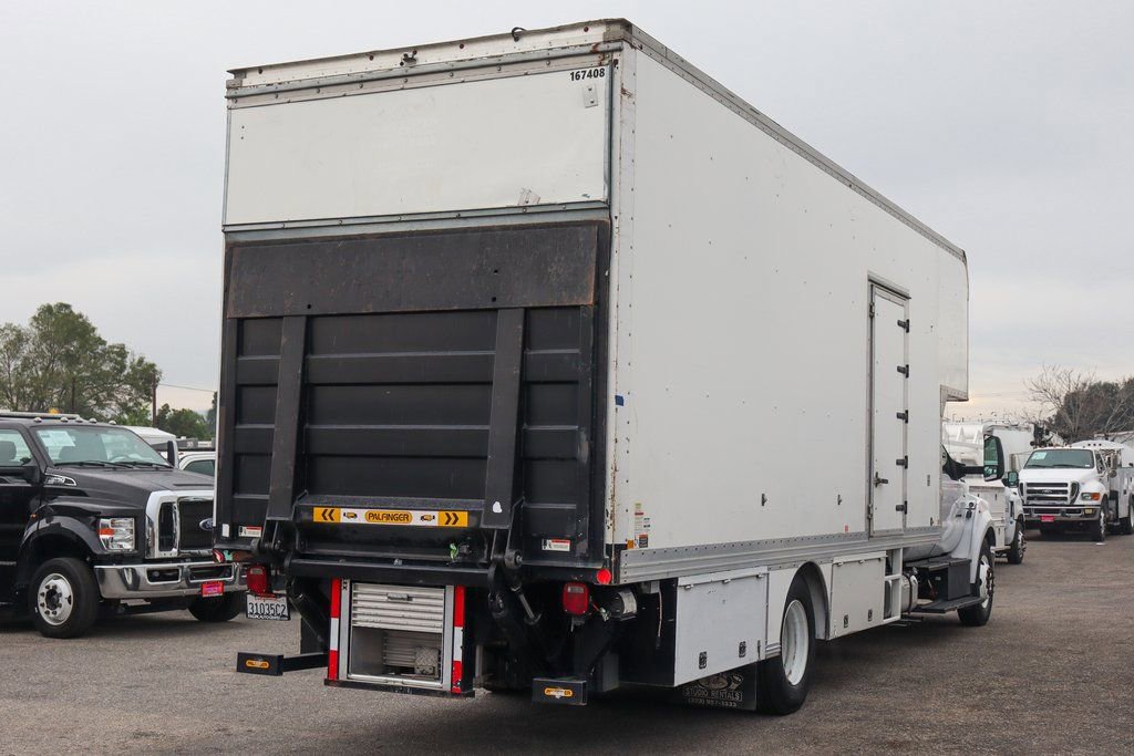 Used 2016 Ford F650 2WD Crew Cab Super Duty image 13