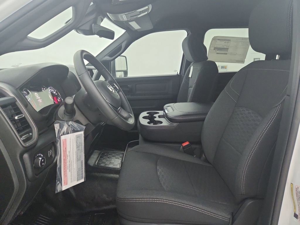 New 2026 RAM 5500 Tradesman w/ Chrome Appearance Group AWD/4WD image 11