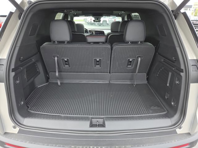 New 2026 Chevrolet Traverse Z71 w/ Enhanced Driving Package AWD/4WD image 28