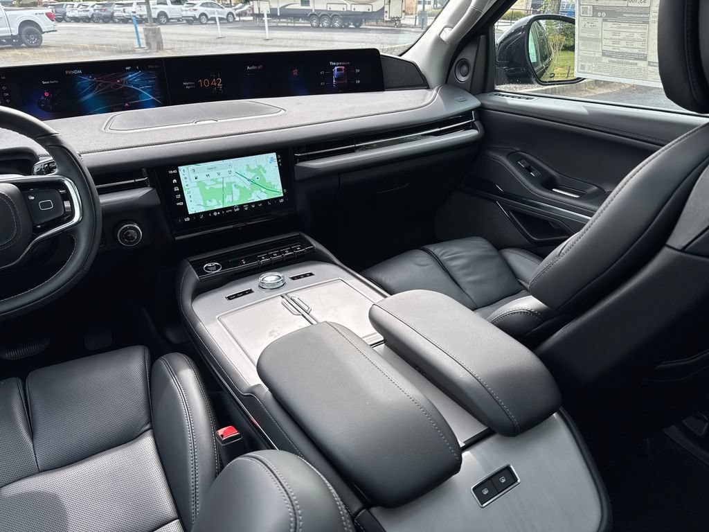 New 2025 Lincoln Navigator L Reserve AWD/4WD image 31