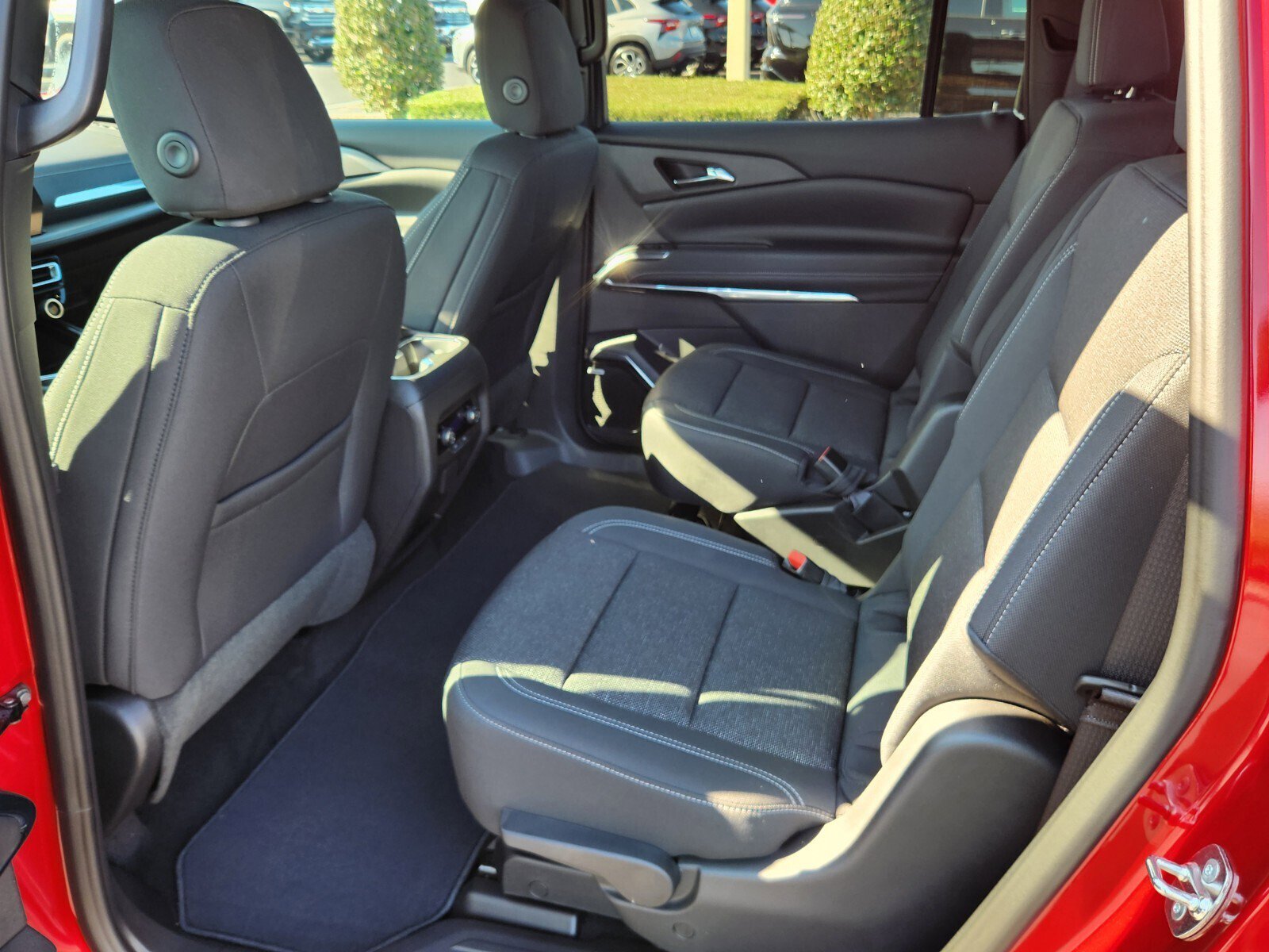 New 2026 Chevrolet Traverse LT w/ Enhanced Driving Package image 6