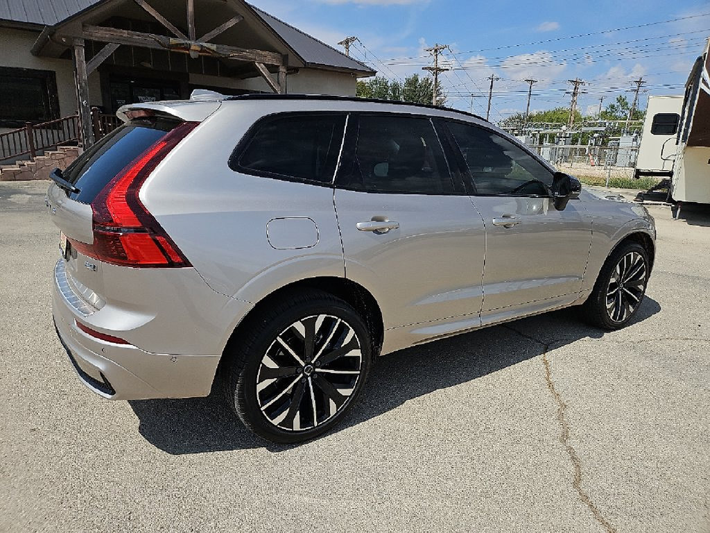 Used 2026 Volvo XC60 B5 Ultra w/ Protection Package Premier AWD/4WD image 8