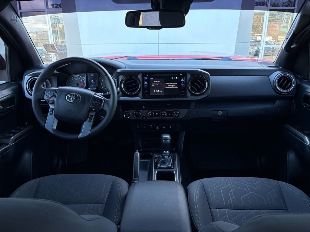 Used 2019 Toyota Tacoma TRD Off-Road w/ Technology Package image 15