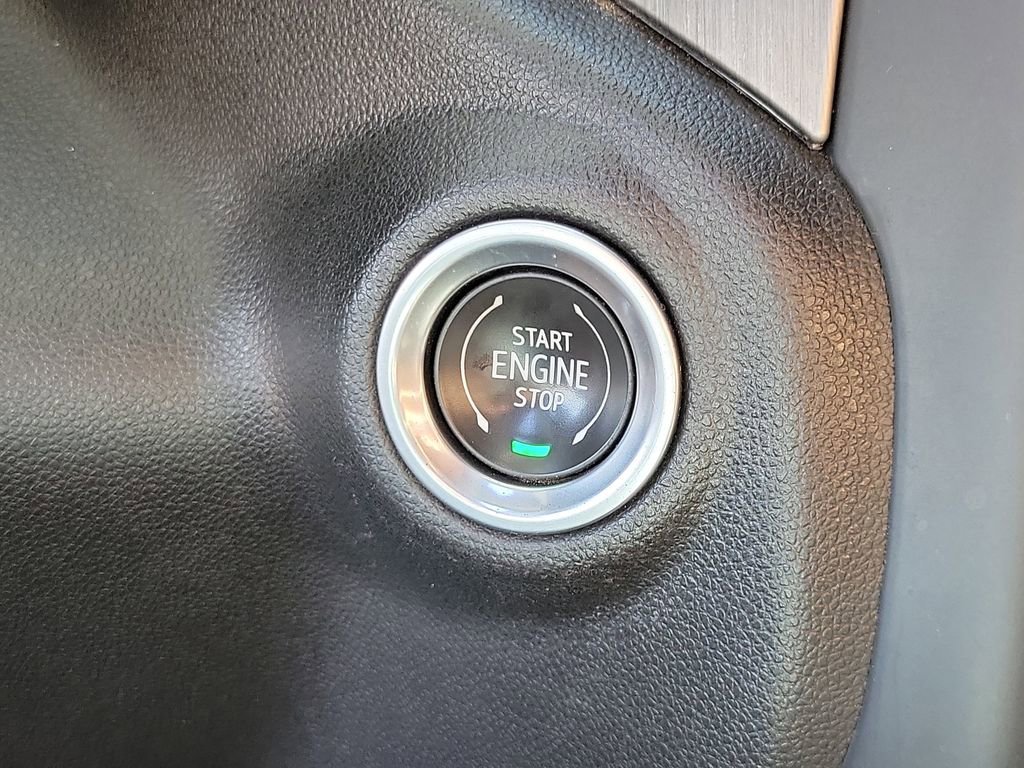 Used 2022 GMC Sierra 2500 Denali w/ Denali Ultimate Package image 28