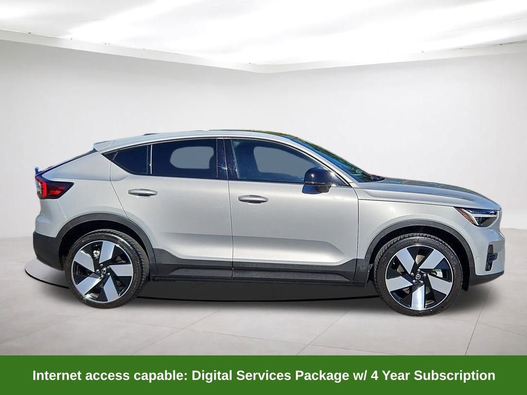 Used 2023 Volvo C40 P8 Recharge Ultimate image 8