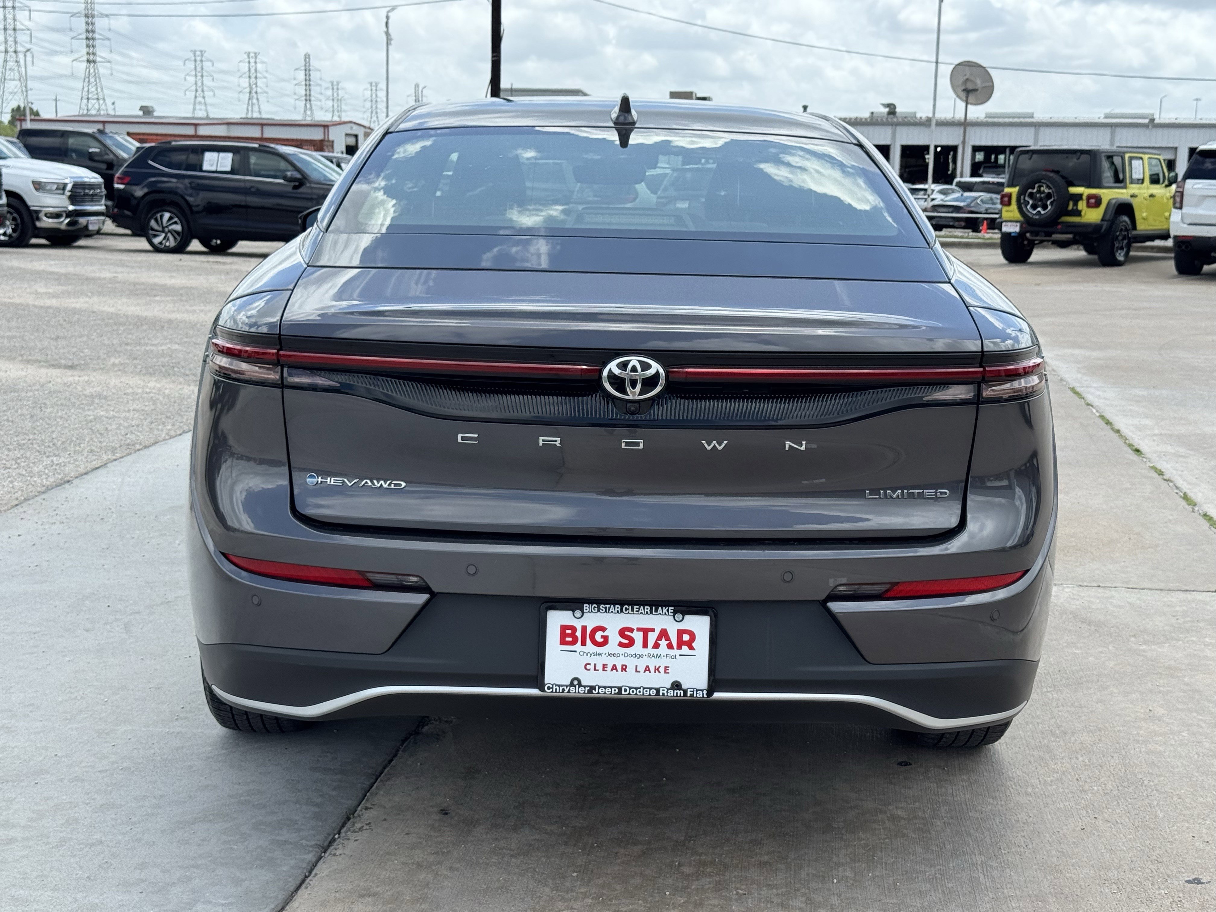 Used 2024 Toyota Crown image 10