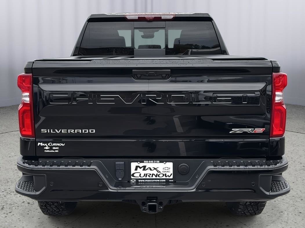 Used 2024 Chevrolet Silverado 1500 ZR2 w/ Technology Package image 4