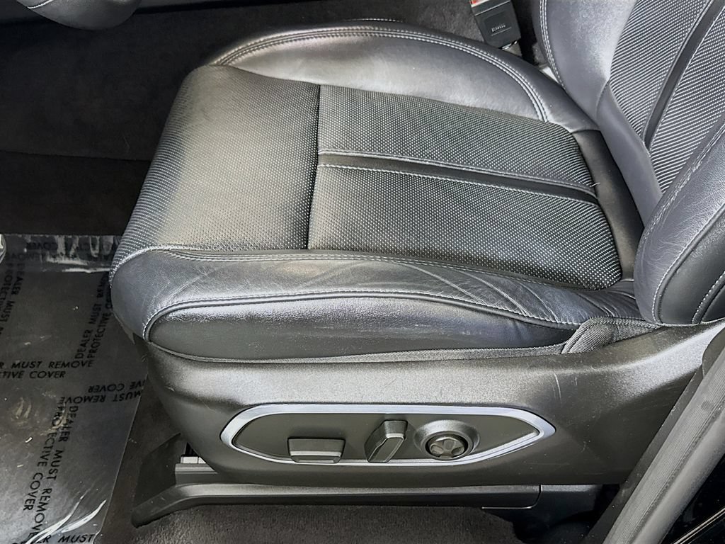 Used 2024 Jeep Wagoneer L Series II RWD image 20