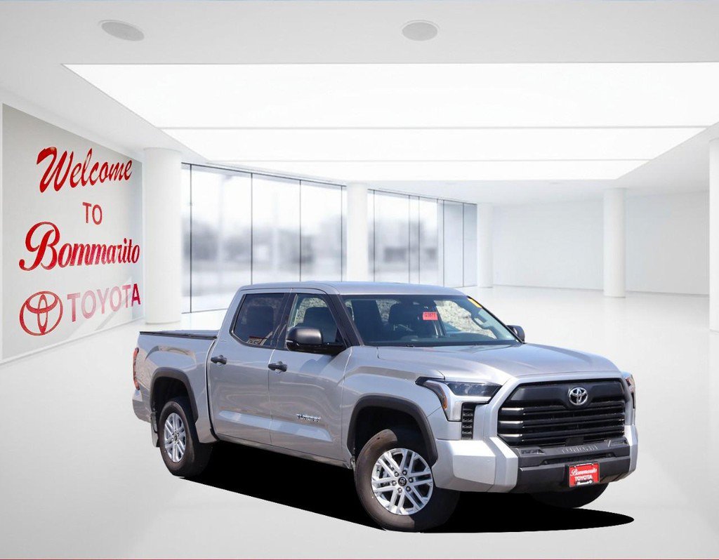 Used 2023 Toyota Tundra SR5 w/ SR5 Convenience Package AWD/4WD image 2