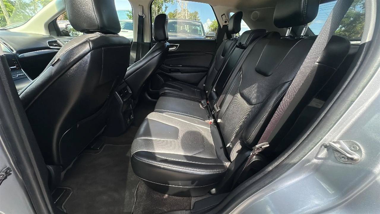 Used 2020 Ford Edge Titanium w/ Equipment Group 301A FWD image 26