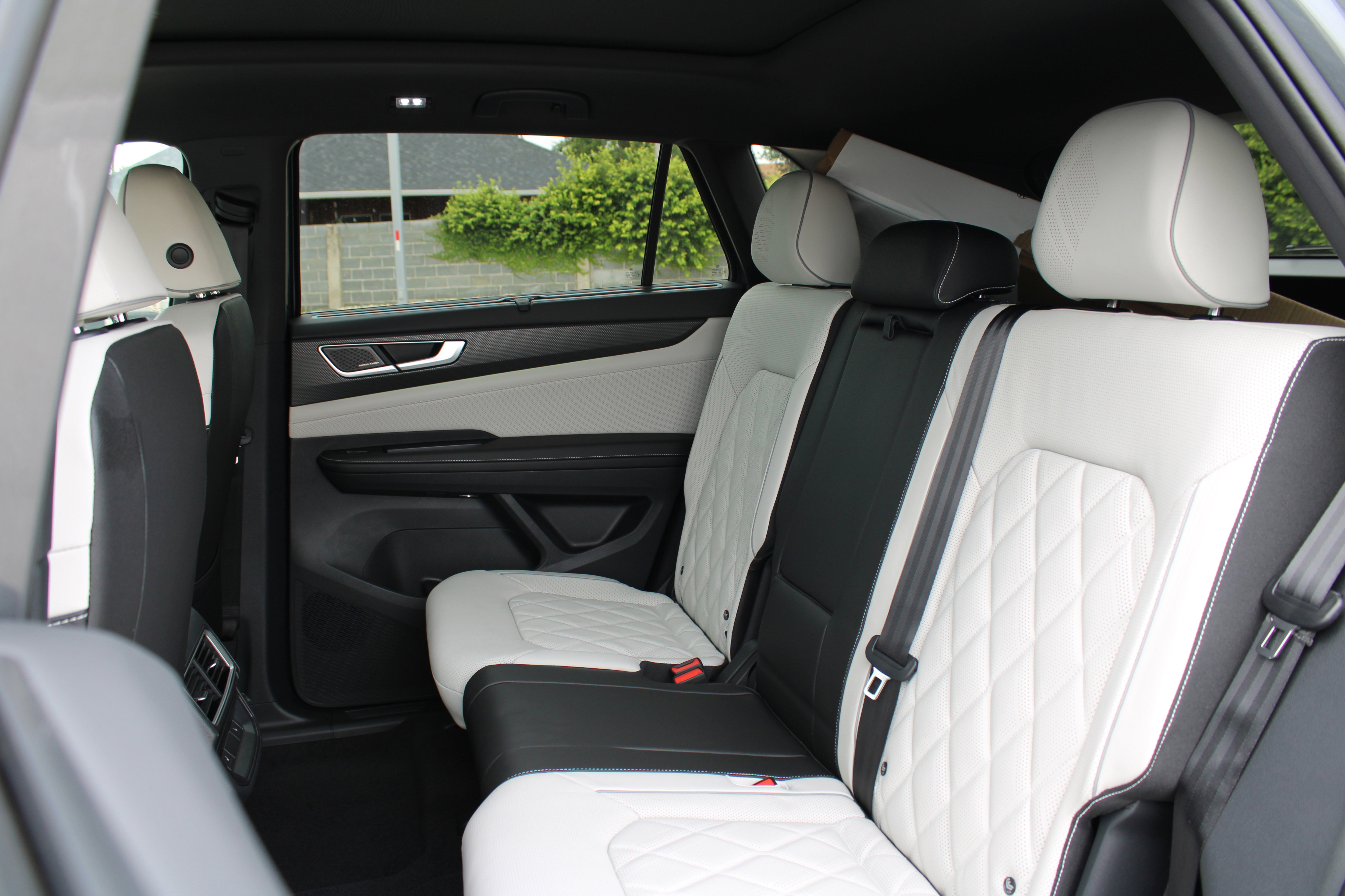 New 2025 Volkswagen Atlas Cross Sport SEL Premium R-Line image 17