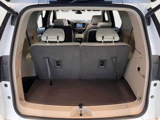 Used 2017 GMC Acadia Denali w/ Technology Package image 6