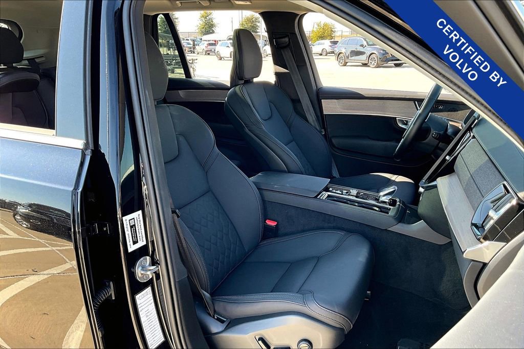 Certified 2025 Volvo XC90 B6 Plus image 10