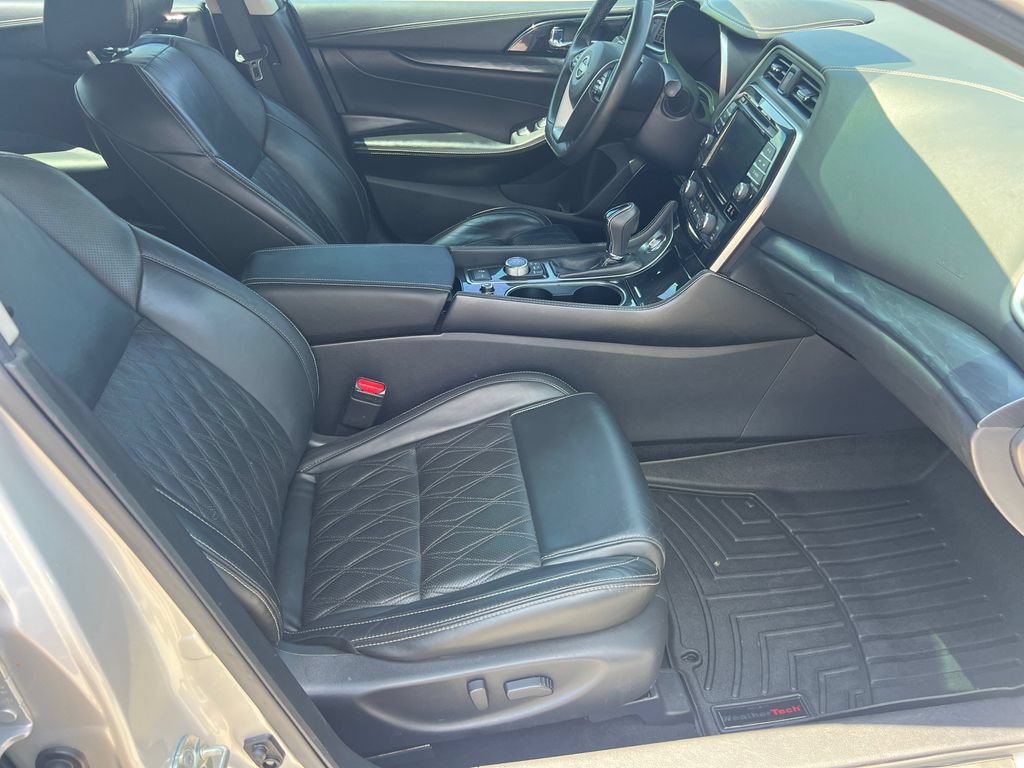Used 2023 Nissan Maxima Platinum w/ Sport Mat Group FWD image 14