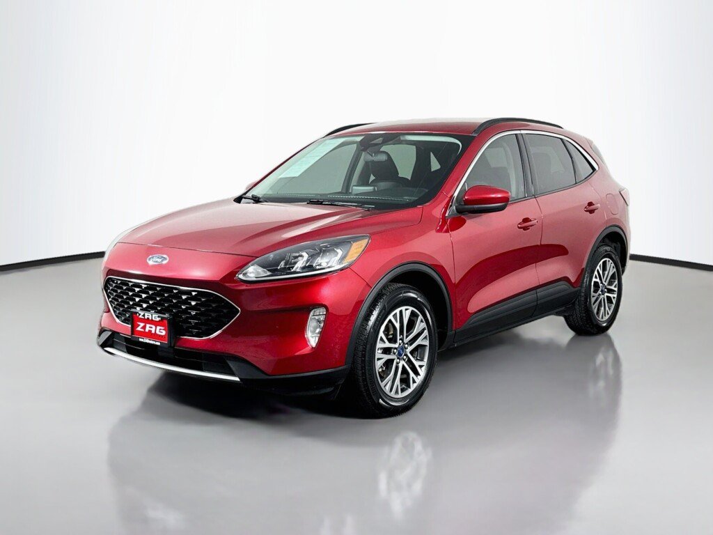 Used 2021 Ford Escape SEL w/ Technology Package