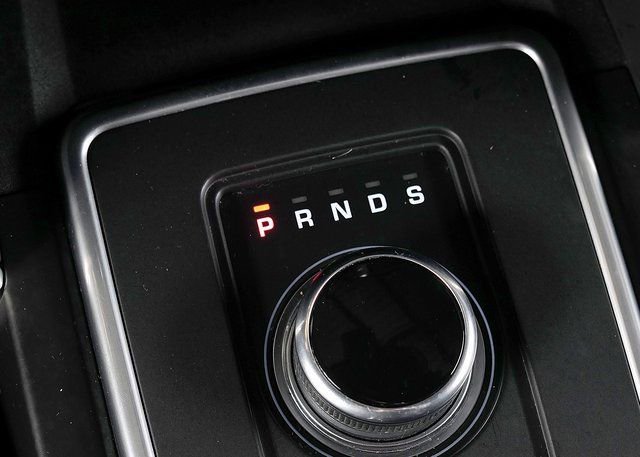 Used 2017 Land Rover Discovery Sport HSE image 13