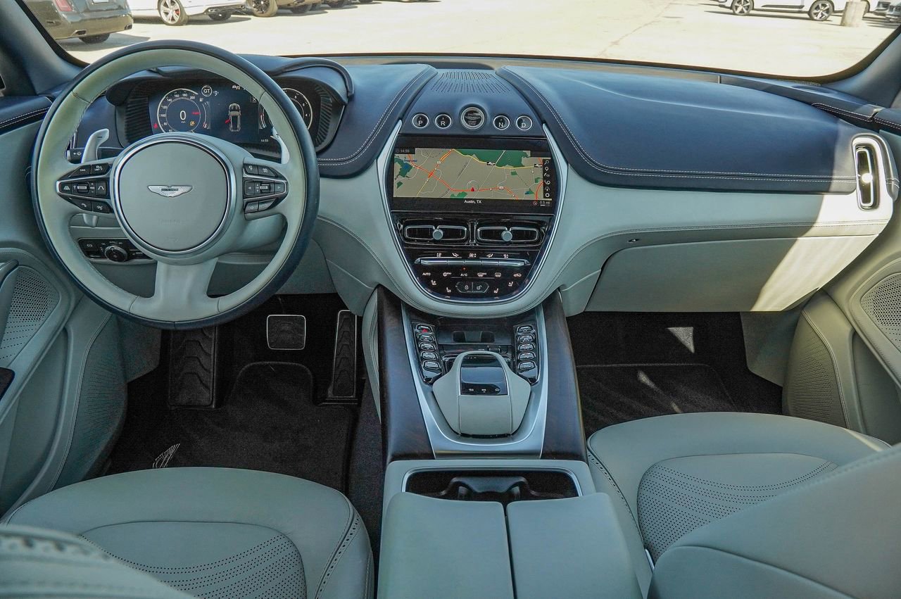 Used 2022 Aston Martin DBX image 36