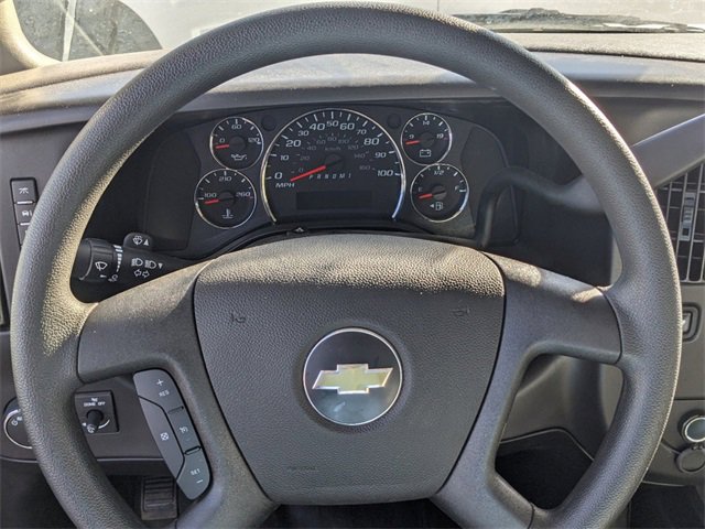 New 2024 Chevrolet Express 4500 Extended w/ Power Convenience Package RWD image 16